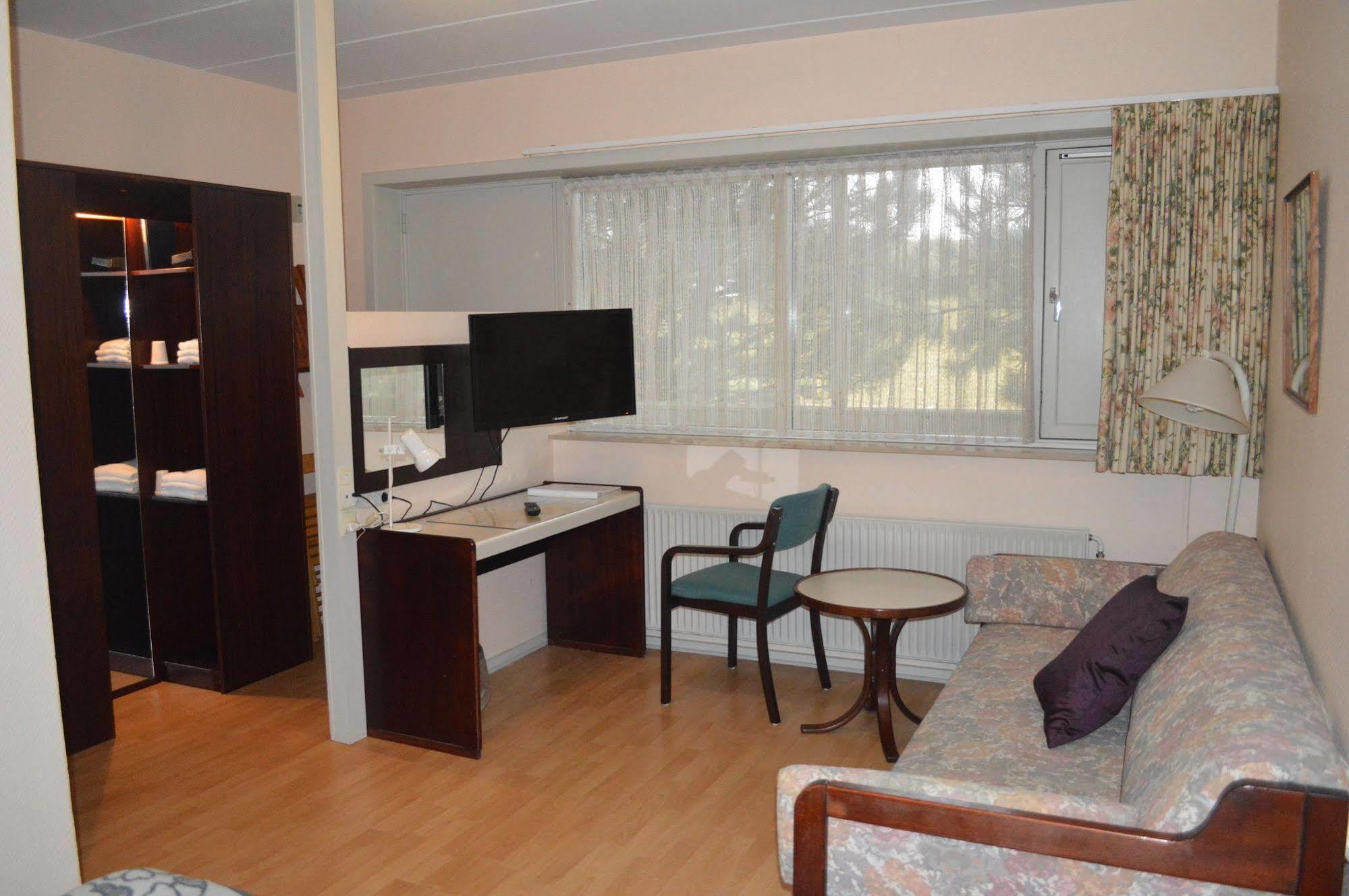 Hotel Naesbylund Kro Оденсе Екстер'єр фото